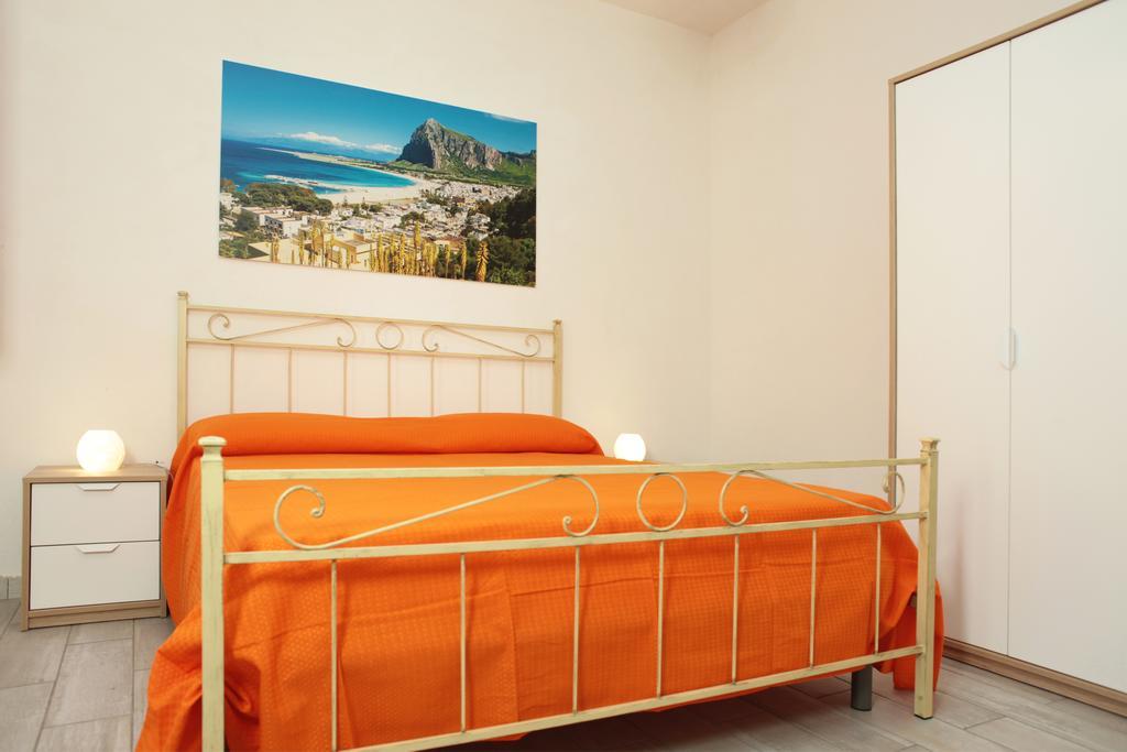 Residence Lion San Vito Lo Capo Buitenkant foto