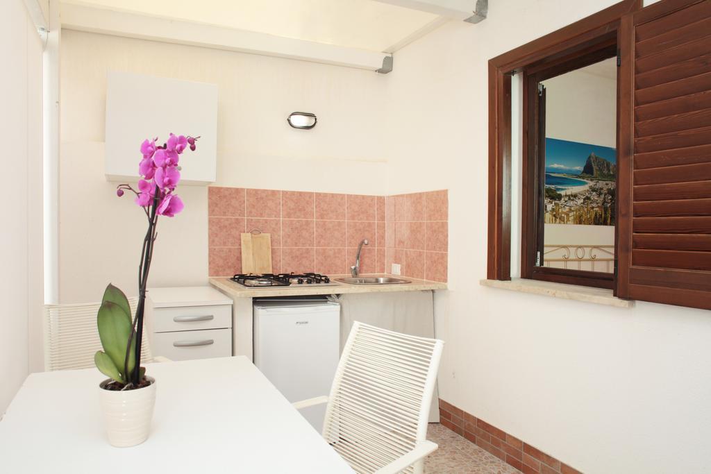 Residence Lion San Vito Lo Capo Buitenkant foto