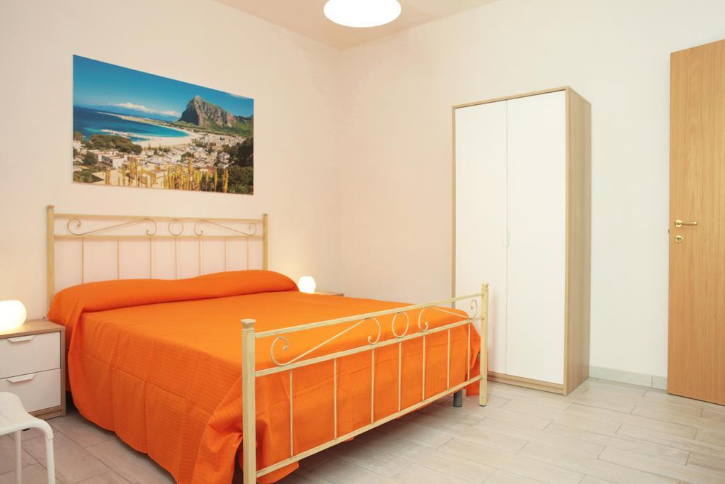 Residence Lion San Vito Lo Capo Buitenkant foto
