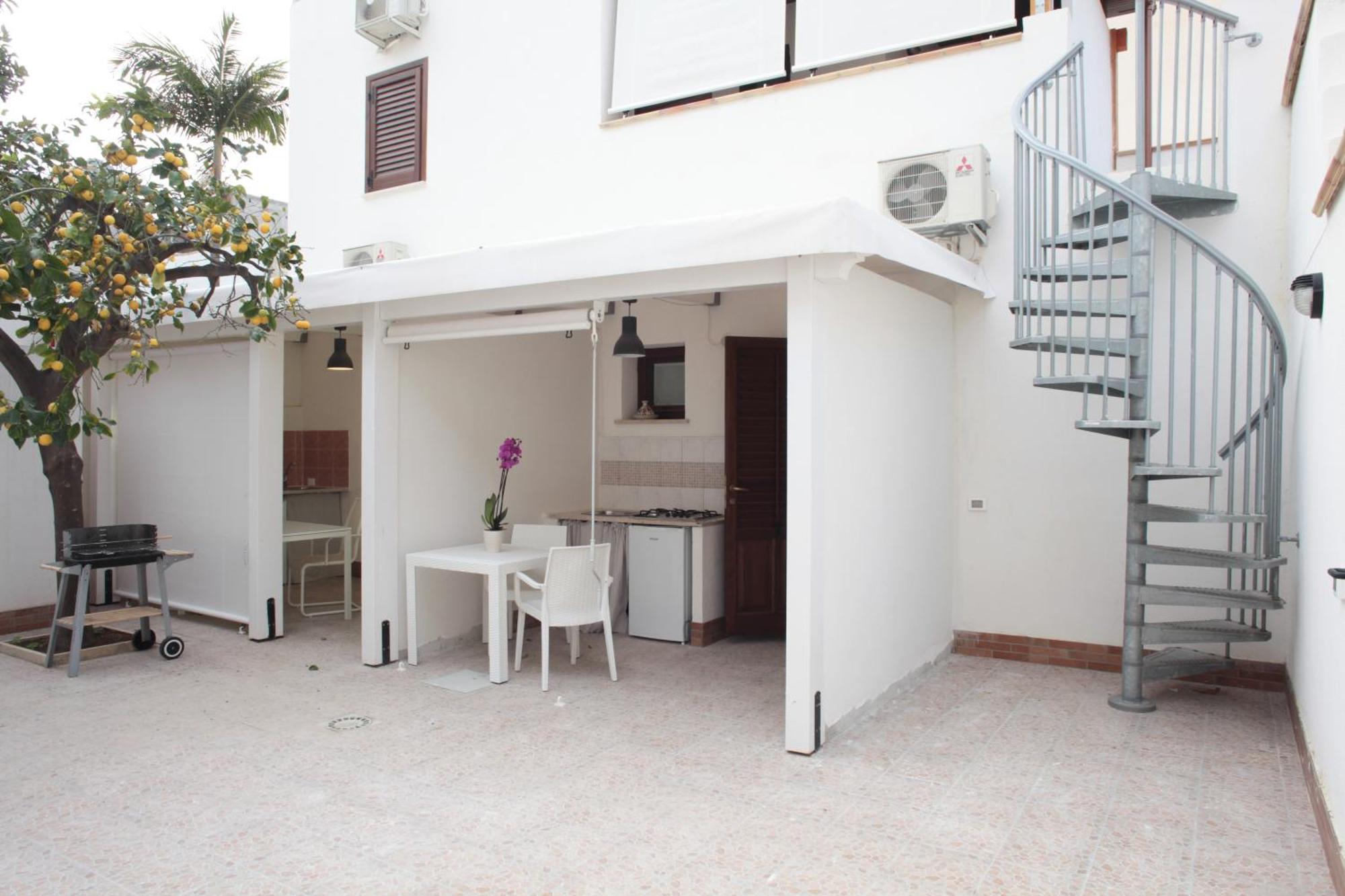 Residence Lion San Vito Lo Capo Buitenkant foto
