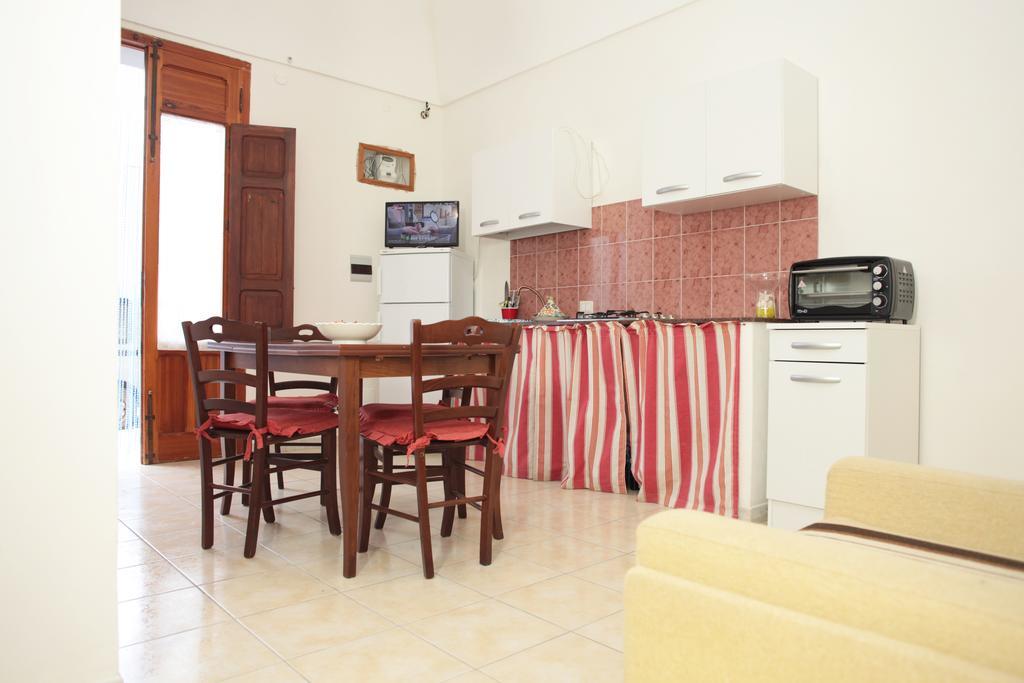 Residence Lion San Vito Lo Capo Buitenkant foto