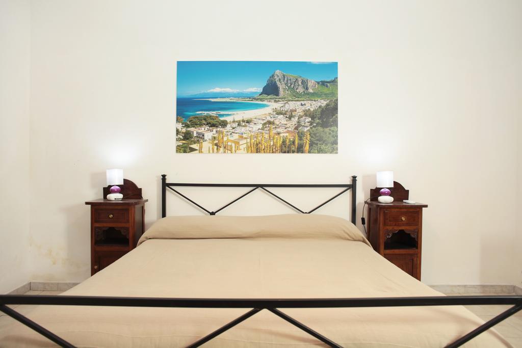 Residence Lion San Vito Lo Capo Buitenkant foto
