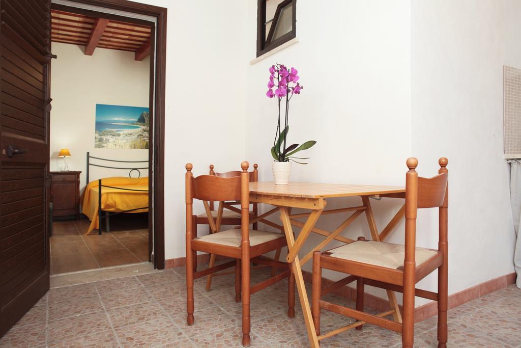Residence Lion San Vito Lo Capo Buitenkant foto