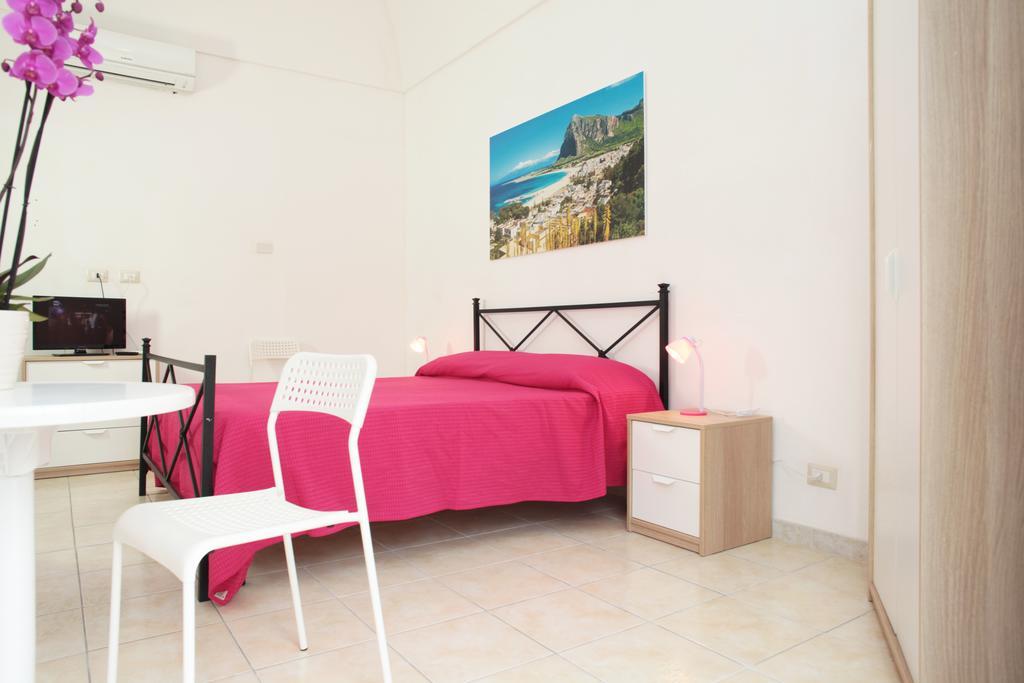 Residence Lion San Vito Lo Capo Buitenkant foto