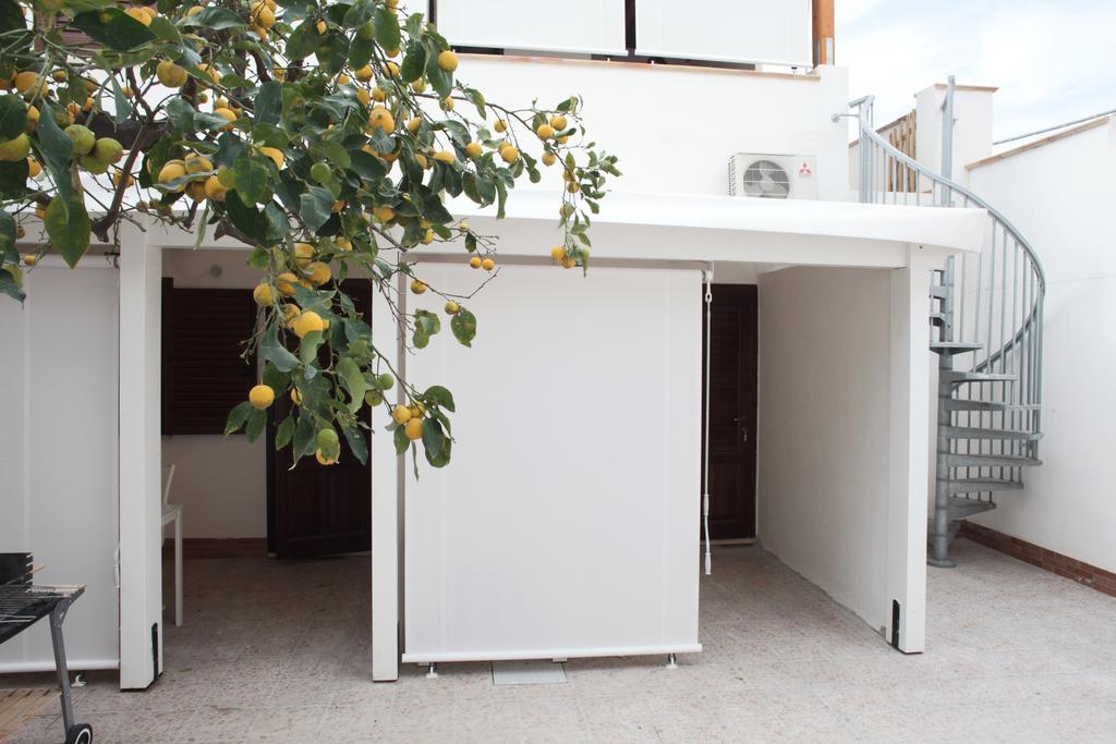 Residence Lion San Vito Lo Capo Buitenkant foto