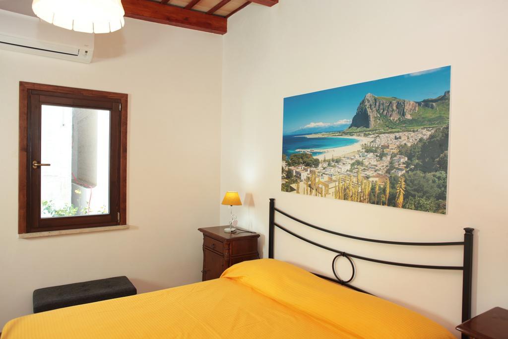 Residence Lion San Vito Lo Capo Buitenkant foto