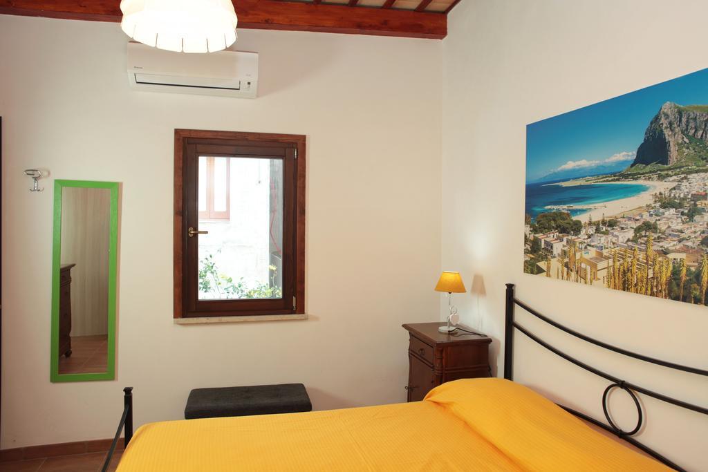 Residence Lion San Vito Lo Capo Buitenkant foto