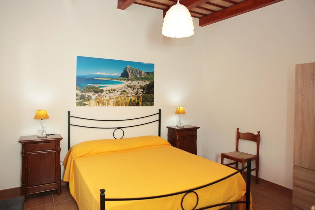 Residence Lion San Vito Lo Capo Buitenkant foto