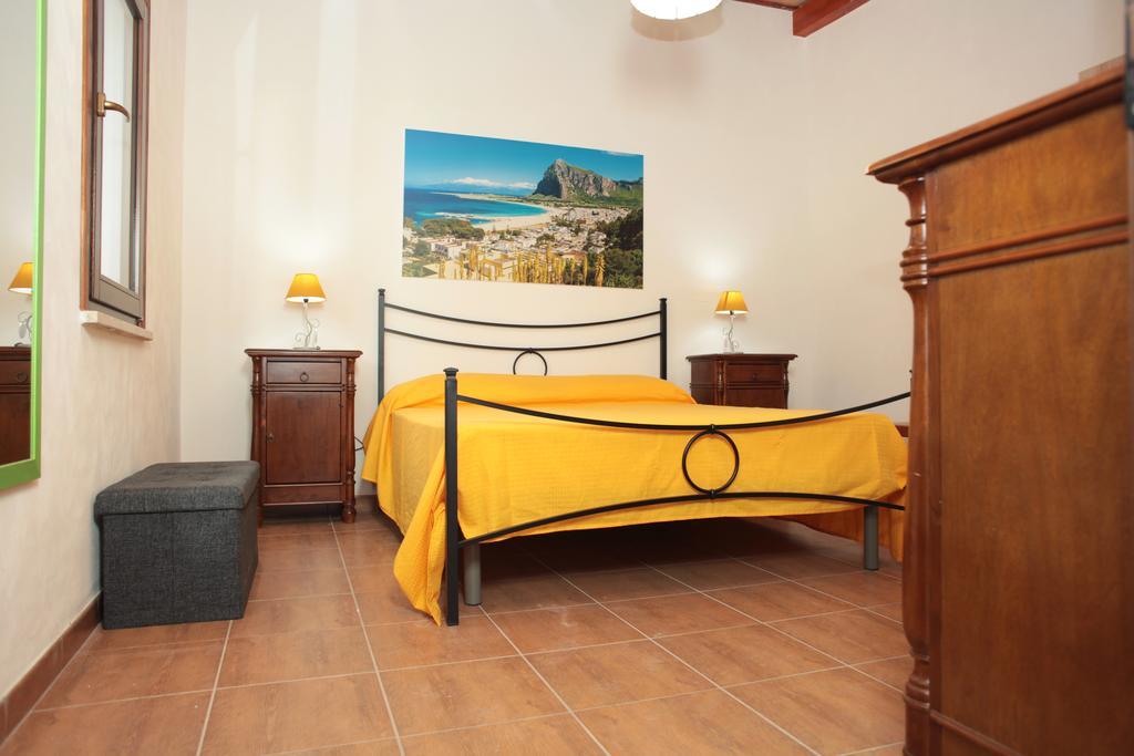Residence Lion San Vito Lo Capo Buitenkant foto